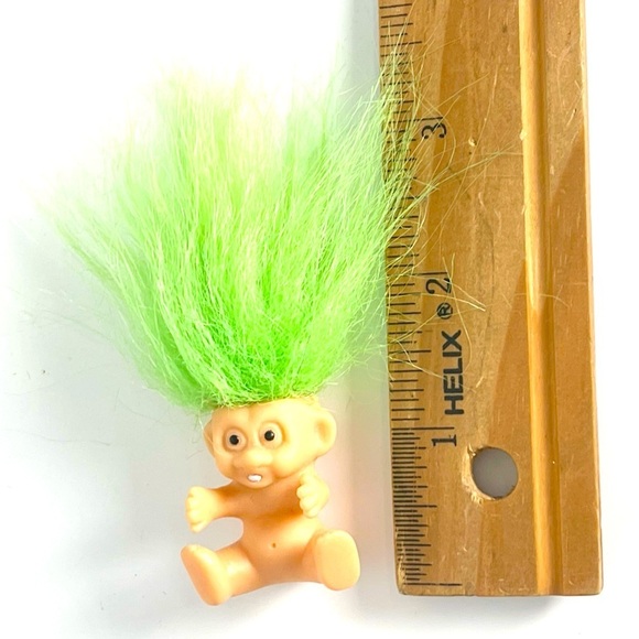 Good Luck Mini Pocket Troll with Teeth 1” Creata 1992 Green Hair Vintage Tiny - Picture 3 of 7